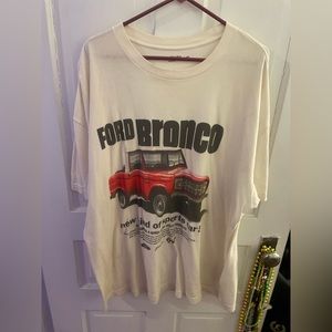 Vintage Abercrombie Tshirt